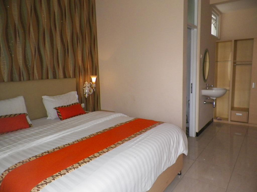 Ceria Boutique Hotel Maguwo Eksteriør billede