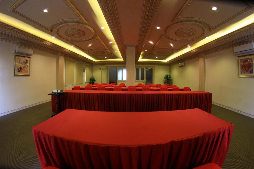 Ceria Boutique Hotel Maguwo Eksteriør billede